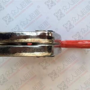 ���ؙC����